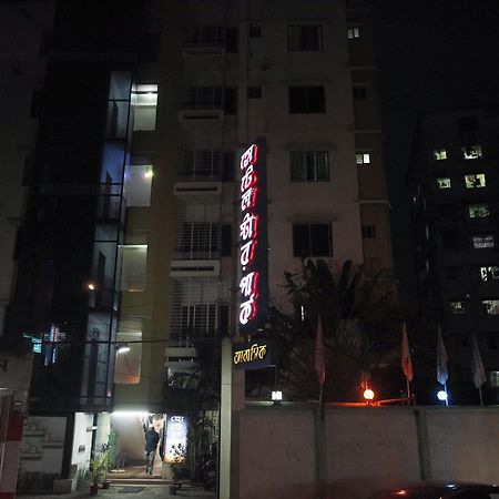 Hotel Star Park Dakhin Kattali 외부 사진