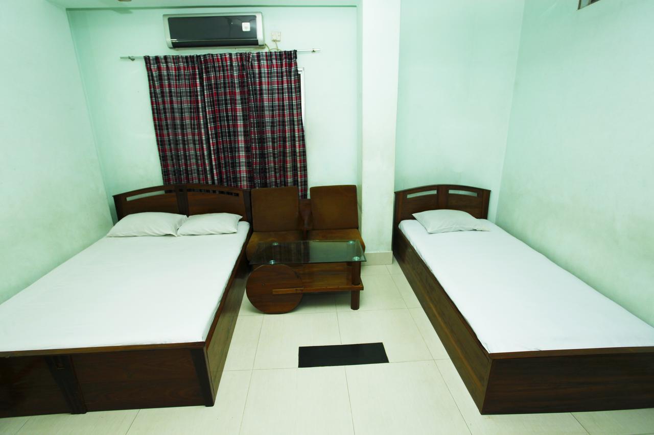 Hotel Star Park Dakhin Kattali 객실 사진